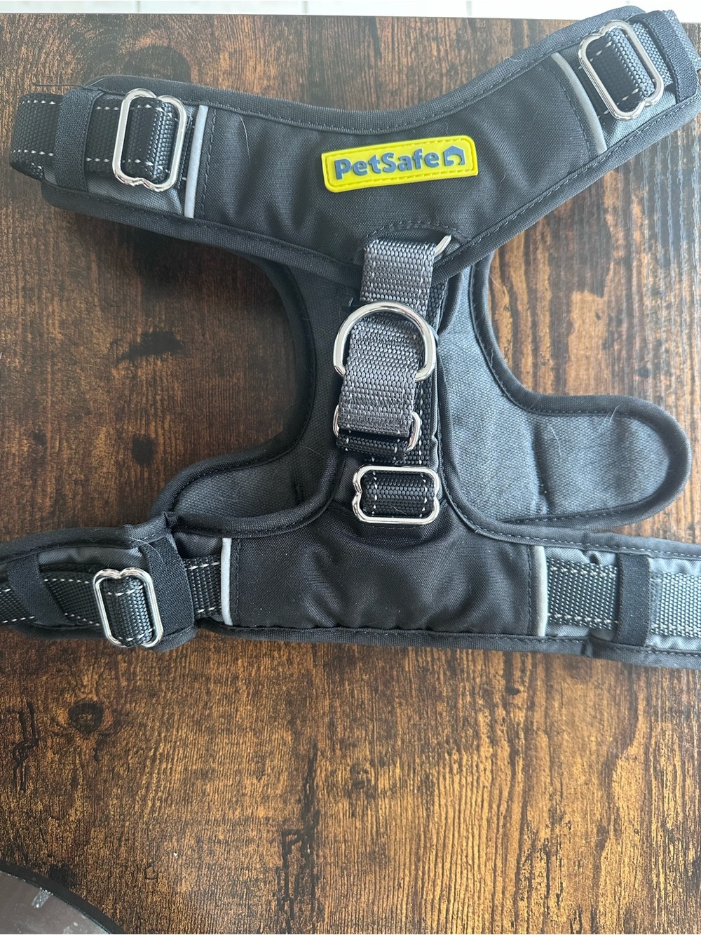 PetSafe Black No-Pull Reflective Dog Harness with Metal D-Ring